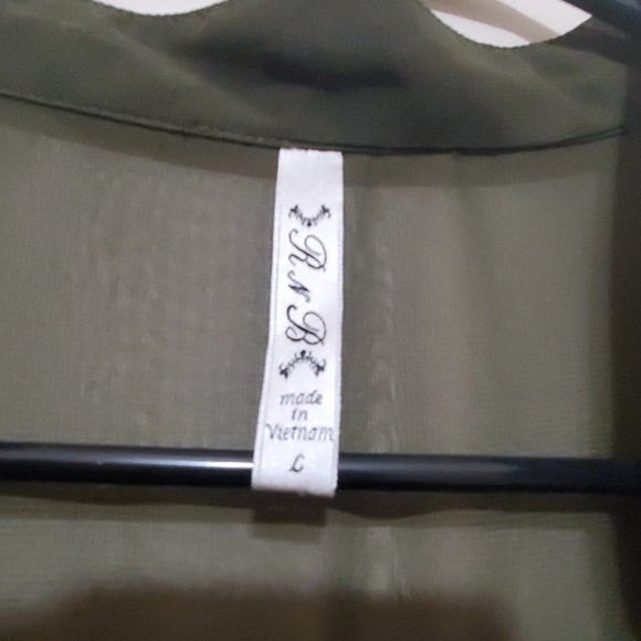 Dress - Picture 2 of 3